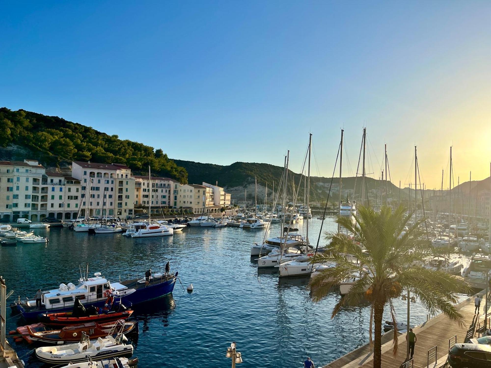 Joli T3 Sur Le Port De Bonifacio Avec Vue Mer Exterior photo